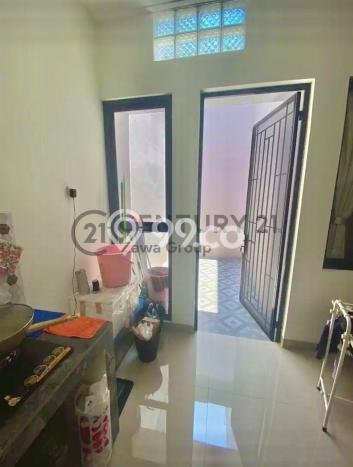 Lokasi strategis! Rumah siap huni dikontrakkan di Cengkareng LB 150m2 Lokasi strategis! Rumah siap huni dikontrakkan di Cengkareng LB 150m2