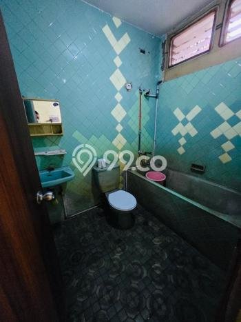 Rumah Strategis Minimalis Lb 135m2 di Kebon Jeruk, Jakarta Barat Rumah Strategis Minimalis Lb 135m2 di Kebon Jeruk, Jakarta Barat