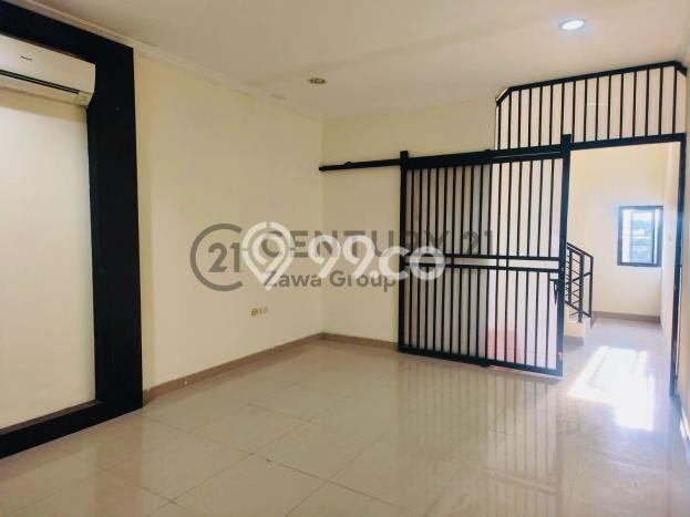 KAWASAN KOMERSIAL! Ruko Disewakan di Tanjung Duren, Luas 250m2m², Lokasi Strategis KAWASAN KOMERSIAL! Ruko Disewakan di Tanjung Duren, Luas 250m2m², Lokasi Strategis