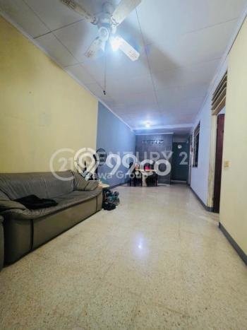 For Sale Hunian Rumah Nyaman 4 Kamar di Jelambar, Jakarta Barat For Sale Hunian Rumah Nyaman 4 Kamar di Jelambar, Jakarta Barat
