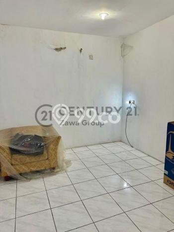 Rumah Elit Modern Siap Huni di Taman Kota Jakarta Barat Rumah Elit Modern Siap Huni di Taman Kota Jakarta Barat