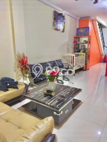 Ruko Dijual di Prime Area Jakarta Barat Luas 240m2 Ruko Dijual di Prime Area Jakarta Barat Luas 240m2
