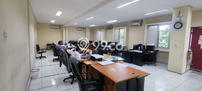 Disewakan Komersial komersial di Kebayoran Baru luas bangunan 2000m2 Disewakan Komersial komersial di Kebayoran Baru luas bangunan 2000m2