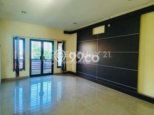 KAWASAN KOMERSIAL! Ruko Disewakan di Tanjung Duren, Luas 250m2m², Lokasi Strategis KAWASAN KOMERSIAL! Ruko Disewakan di Tanjung Duren, Luas 250m2m², Lokasi Strategis