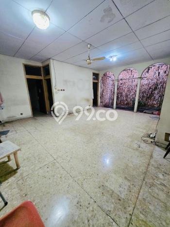 Rumah Strategis Minimalis Lb 135m2 di Kebon Jeruk, Jakarta Barat Rumah Strategis Minimalis Lb 135m2 di Kebon Jeruk, Jakarta Barat
