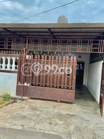 Rumah Elit Modern Siap Huni di Taman Kota Jakarta Barat Rumah Elit Modern Siap Huni di Taman Kota Jakarta Barat