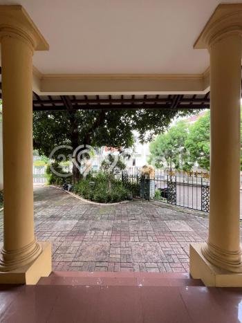 Rumah Luxury Modern Siap Huni di Bintaro Jakarta Selatan Rumah Luxury Modern Siap Huni di Bintaro Jakarta Selatan