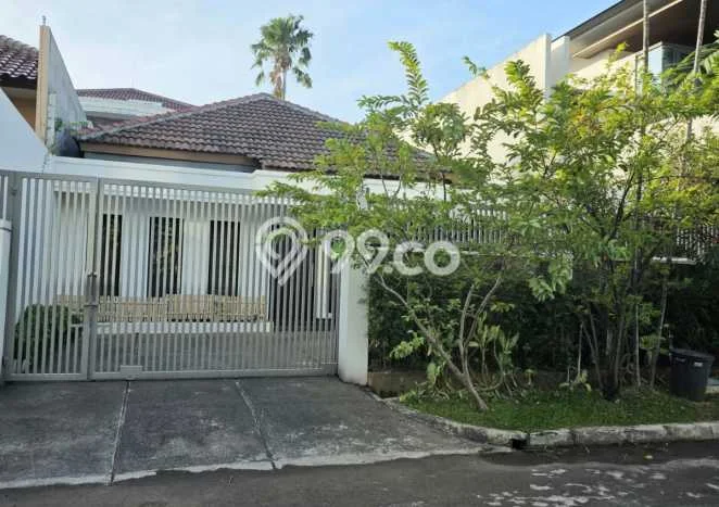 Dijual Rumah Luas Megah Dengan View Eksklusif di Intercon, Jakarta Barat Dijual Rumah Luas Megah Dengan View Eksklusif di Intercon, Jakarta Barat