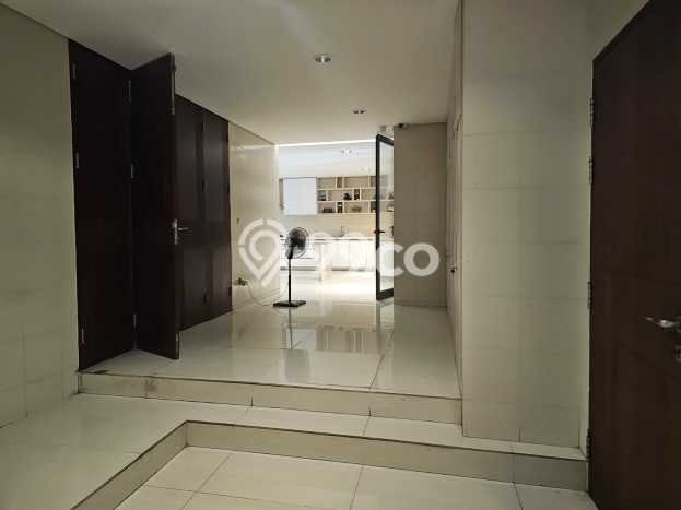 Rumah Mewah LB 1000m2 Siap Huni Desain Elegan di Pluit, Jakarta Utara Rumah Mewah LB 1000m2 Siap Huni Desain Elegan di Pluit, Jakarta Utara