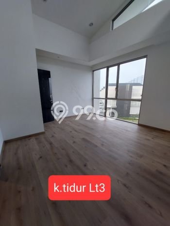 Disewakan Rumah Nyaman LT 420m2 / LB 444m2 di Pantai Indah Kapuk, Jakarta Utara Disewakan Rumah Nyaman LT 420m2 / LB 444m2 di Pantai Indah Kapuk, Jakarta Utara