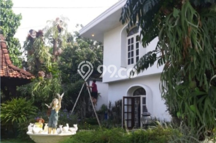 For Sale! Luxury House LT 1000m2 Desain Elegan di Cipete For Sale! Luxury House LT 1000m2 Desain Elegan di Cipete