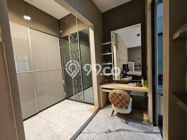 Rumah Mewah LB 1000m2 Siap Huni Desain Elegan di Pluit, Jakarta Utara Rumah Mewah LB 1000m2 Siap Huni Desain Elegan di Pluit, Jakarta Utara