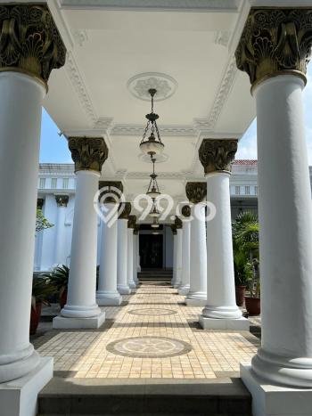 Rumah Elit LB 2500m2 Siap Pakai Desain Elegan di Bukit Sentul, Bogor Rumah Elit LB 2500m2 Siap Pakai Desain Elegan di Bukit Sentul, Bogor