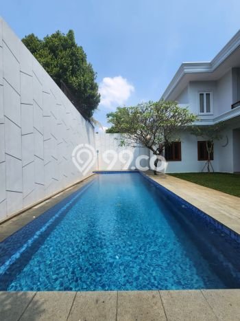 Rumah Mewah LB 1050m2 Siap Huni Desain Elegan di Kemang, Jakarta Selatan Rumah Mewah LB 1050m2 Siap Huni Desain Elegan di Kemang, Jakarta Selatan