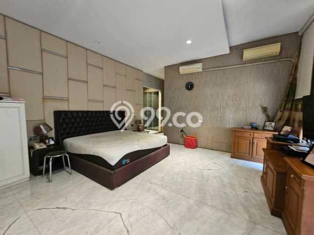Rumah Mewah LB 1000m2 Siap Huni Desain Elegan di Pluit, Jakarta Utara Rumah Mewah LB 1000m2 Siap Huni Desain Elegan di Pluit, Jakarta Utara
