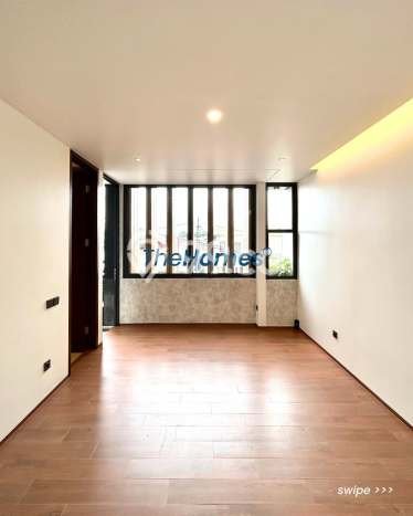 For Sale! Luxury House LT 136m2 Desain Elegan di Cawang For Sale! Luxury House LT 136m2 Desain Elegan di Cawang