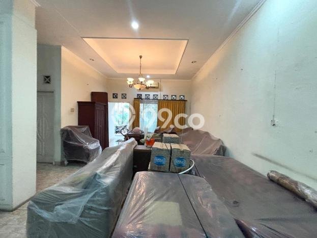 Hunian Eksklusif Dijual LT 240m2 di Tebet, Jakarta Selatan Hunian Eksklusif Dijual LT 240m2 di Tebet, Jakarta Selatan