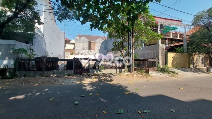 Tanah Lokasi Premium Kawasan Cipinang, Luas 135m2m², Ideal untuk Investasi Tanah Lokasi Premium Kawasan Cipinang, Luas 135m2m², Ideal untuk Investasi