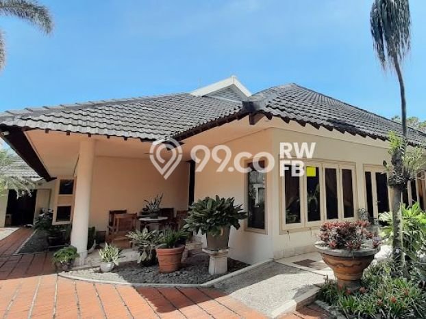 Rumah Elit Modern Tanpa Renovasi di Cipete Jakarta Selatan Rumah Elit Modern Tanpa Renovasi di Cipete Jakarta Selatan