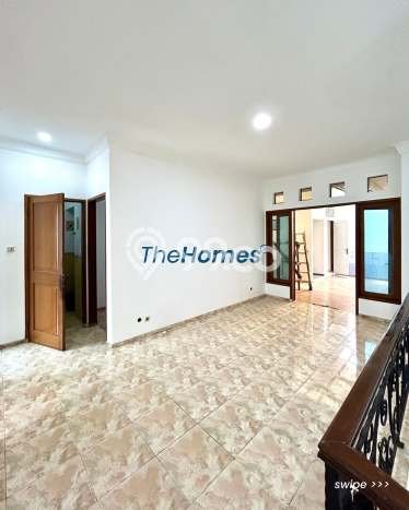 Ready to Use! Premium House LT 170m2 Desain Modern di Cawang Ready to Use! Premium House LT 170m2 Desain Modern di Cawang