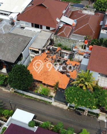 Rumah Elit Modern Tanpa Renovasi di Gudang Peluru Jakarta Selatan Rumah Elit Modern Tanpa Renovasi di Gudang Peluru Jakarta Selatan