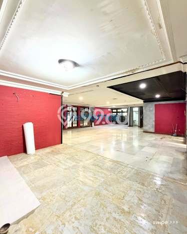 Dijual Rumah Mewah Elegan Dengan View Eksklusif di Pondok Indah, Jakarta Selatan Dijual Rumah Mewah Elegan Dengan View Eksklusif di Pondok Indah, Jakarta Selatan