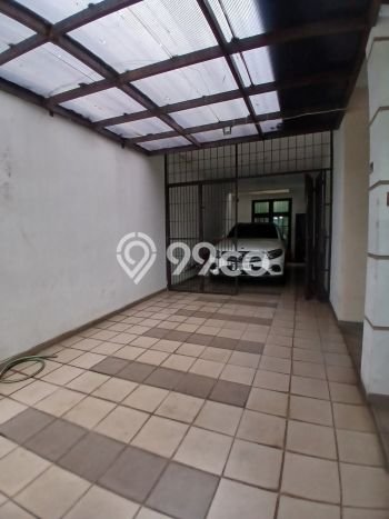 Siap Huni Hunian Elit 7 Kamar di Tebet Dekat ke Mana Saja Siap Huni Hunian Elit 7 Kamar di Tebet Dekat ke Mana Saja
