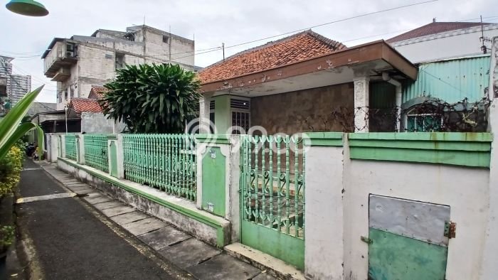 Rumah Elit Modern Siap Huni di Menteng Dalam Jakarta Selatan Rumah Elit Modern Siap Huni di Menteng Dalam Jakarta Selatan