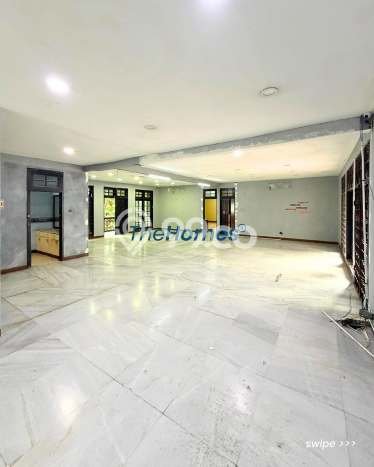 Dijual Rumah Mewah Elegan Dengan View Eksklusif di Pondok Indah, Jakarta Selatan Dijual Rumah Mewah Elegan Dengan View Eksklusif di Pondok Indah, Jakarta Selatan
