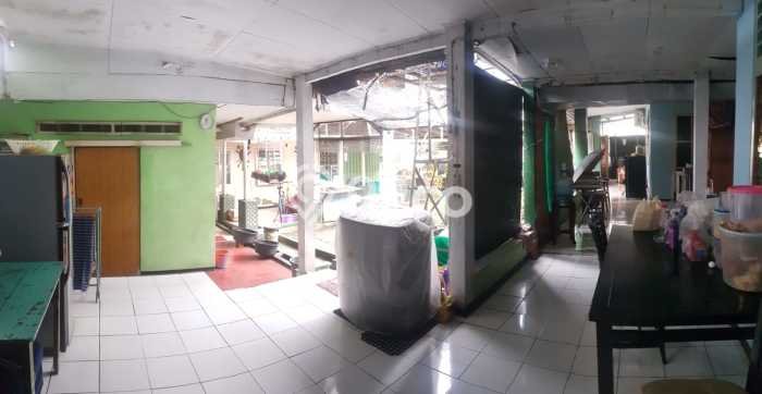 Rumah Elit Modern Siap Huni di Menteng Dalam Jakarta Selatan Rumah Elit Modern Siap Huni di Menteng Dalam Jakarta Selatan