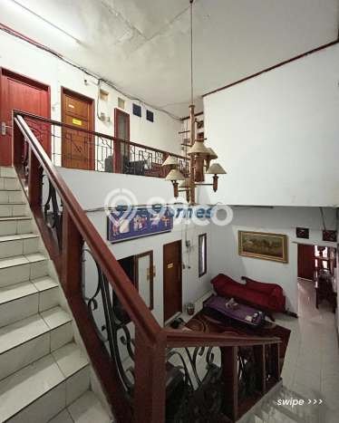 Siap Huni Hunian Elit 11 Kamar di Tebet Dekat ke Mana Saja Siap Huni Hunian Elit 11 Kamar di Tebet Dekat ke Mana Saja