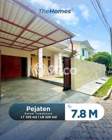Rumah Elit Modern Tanpa Renovasi di Pejaten Jakarta Selatan Rumah Elit Modern Tanpa Renovasi di Pejaten Jakarta Selatan