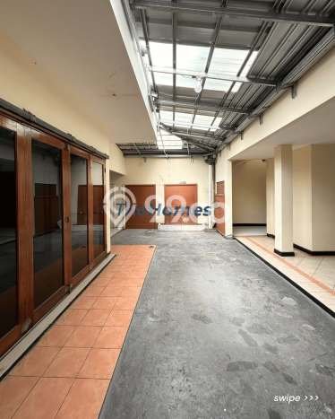 Siap Huni Rumah Mewah 10 Kamar di Tebet Dekat ke Mana Pun Siap Huni Rumah Mewah 10 Kamar di Tebet Dekat ke Mana Pun