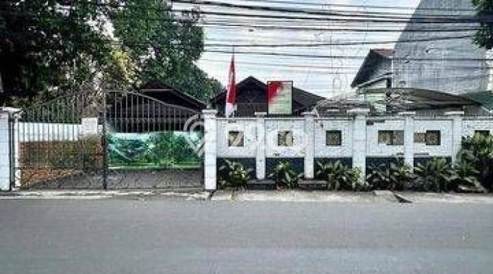 Siap Huni Hunian Elit 6 Kamar di Mampang Prapatan Dekat ke Mana Saja Siap Huni Hunian Elit 6 Kamar di Mampang Prapatan Dekat ke Mana Saja