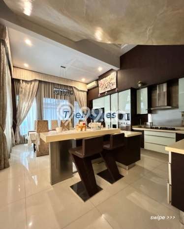 Siap Huni Hunian Elit 4 Kamar di Tebet Dekat ke Mana Pun Siap Huni Hunian Elit 4 Kamar di Tebet Dekat ke Mana Pun