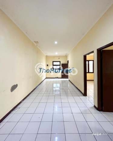 Area Ramai! Komersial Dijual di Tebet untuk Bisnis Luas Bangunan 80m2 Area Ramai! Komersial Dijual di Tebet untuk Bisnis Luas Bangunan 80m2