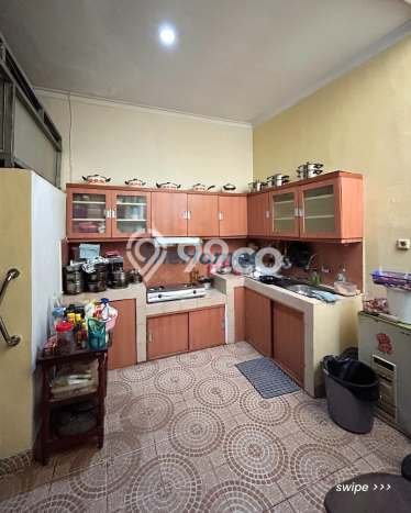 Siap Huni Hunian Elit 4 Kamar di Pancoran Dekat ke Mana Pun Siap Huni Hunian Elit 4 Kamar di Pancoran Dekat ke Mana Pun