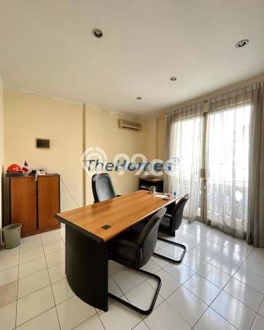 LOKASI PREMIUM! Ruko Kawasan Tebet, Luas 350m2m², Jalan Utama, Kawasan Bisnis LOKASI PREMIUM! Ruko Kawasan Tebet, Luas 350m2m², Jalan Utama, Kawasan Bisnis