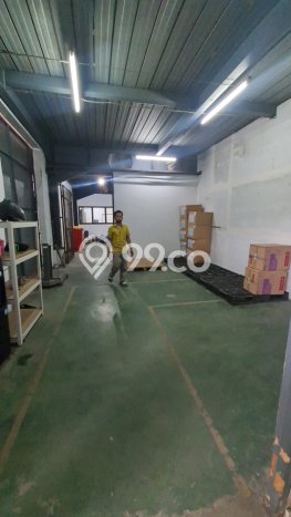 Gudang Dijual di Jakarta Barat LT 5247m2 & LB 4644m2 Lokasi Terbaik! Gudang Dijual di Jakarta Barat LT 5247m2 & LB 4644m2 Lokasi Terbaik!