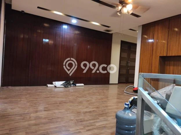 Rumah Elit LB 650m2 Siap Pakai Desain Elegan di Banjar Wijaya, Tangerang Rumah Elit LB 650m2 Siap Pakai Desain Elegan di Banjar Wijaya, Tangerang