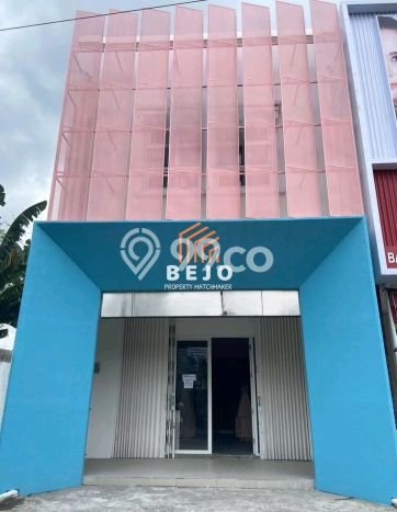 Ruko untuk disewa di Sleman punya LT 100m2 & LB 132m2 harga sewa kompetitif Ruko untuk disewa di Sleman punya LT 100m2 & LB 132m2 harga sewa kompetitif