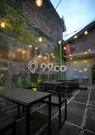 Komersial disewakan di Sleman Sleman dengan luas bangunan 350m2 Komersial disewakan di Sleman Sleman dengan luas bangunan 350m2