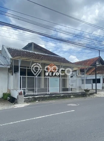 Komersial disewakan lokasi strategis Depok Sleman 50m2 Komersial disewakan lokasi strategis Depok Sleman 50m2