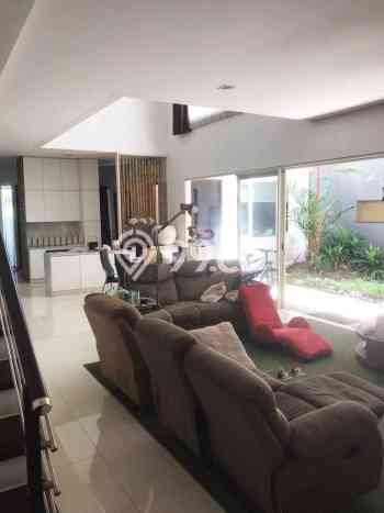 For Sale! Luxury House LT 286m2 Desain Modern di Graha For Sale! Luxury House LT 286m2 Desain Modern di Graha