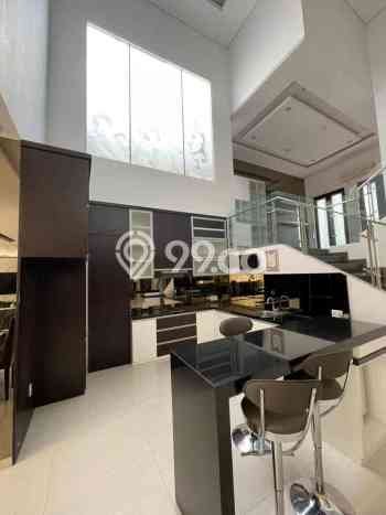 Hunian Mewah LB 410m2 Siap Huni Desain Elegan di Pakuwon City, Surabaya Hunian Mewah LB 410m2 Siap Huni Desain Elegan di Pakuwon City, Surabaya