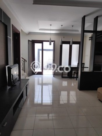 Hot Offer Hunian Mewah Ideal dan Luas di Lakarsantri, Surabaya Hot Offer Hunian Mewah Ideal dan Luas di Lakarsantri, Surabaya