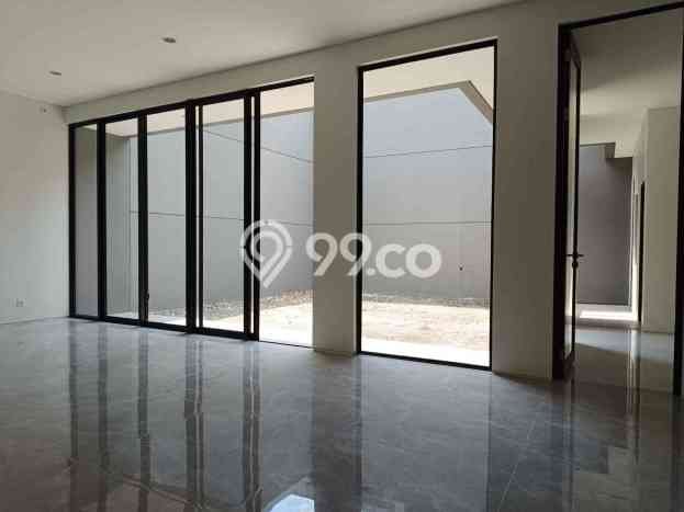 Hunian Elit LB 256m2 Siap Pakai Desain Elegan di Citraland, Surabaya Hunian Elit LB 256m2 Siap Pakai Desain Elegan di Citraland, Surabaya
