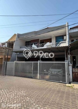 Hunian Mewah LB 270m2 Siap Pakai Desain Elegan di Sukomanunggal, Surabaya Hunian Mewah LB 270m2 Siap Pakai Desain Elegan di Sukomanunggal, Surabaya