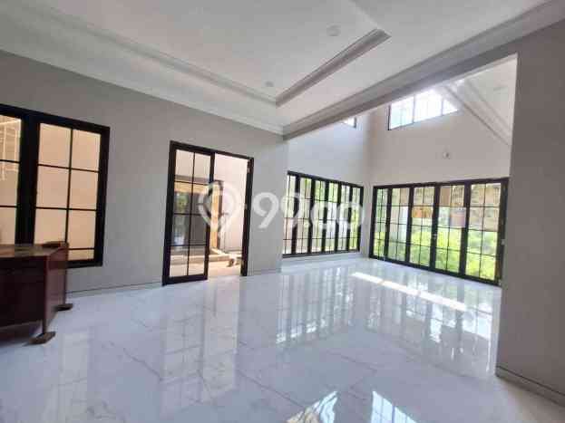 Rumah Elit LB 240m2 Siap Huni Desain Elegan di Wisata Bukit Mas, Surabaya Rumah Elit LB 240m2 Siap Huni Desain Elegan di Wisata Bukit Mas, Surabaya