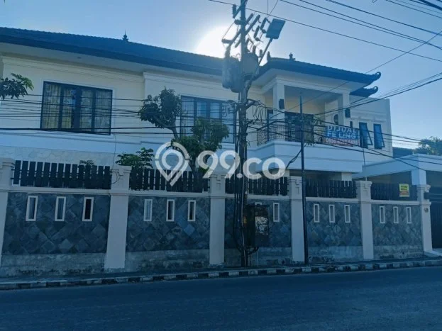 Jual Rumah Luas Megah Dengan View Eksklusif di Manyar, Surabaya Jual Rumah Luas Megah Dengan View Eksklusif di Manyar, Surabaya